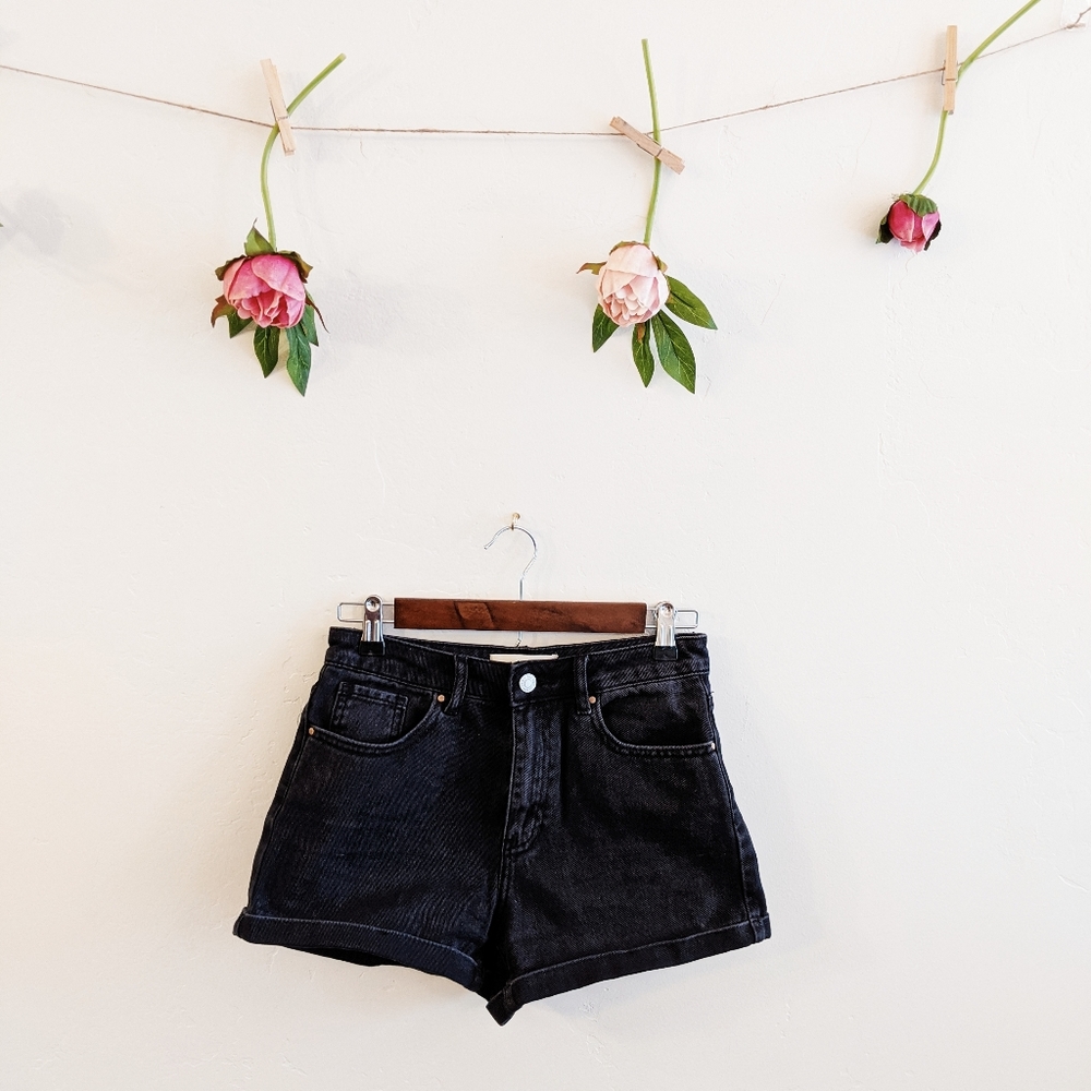 PacSun High Waisted Mom Shorts in Faded Black